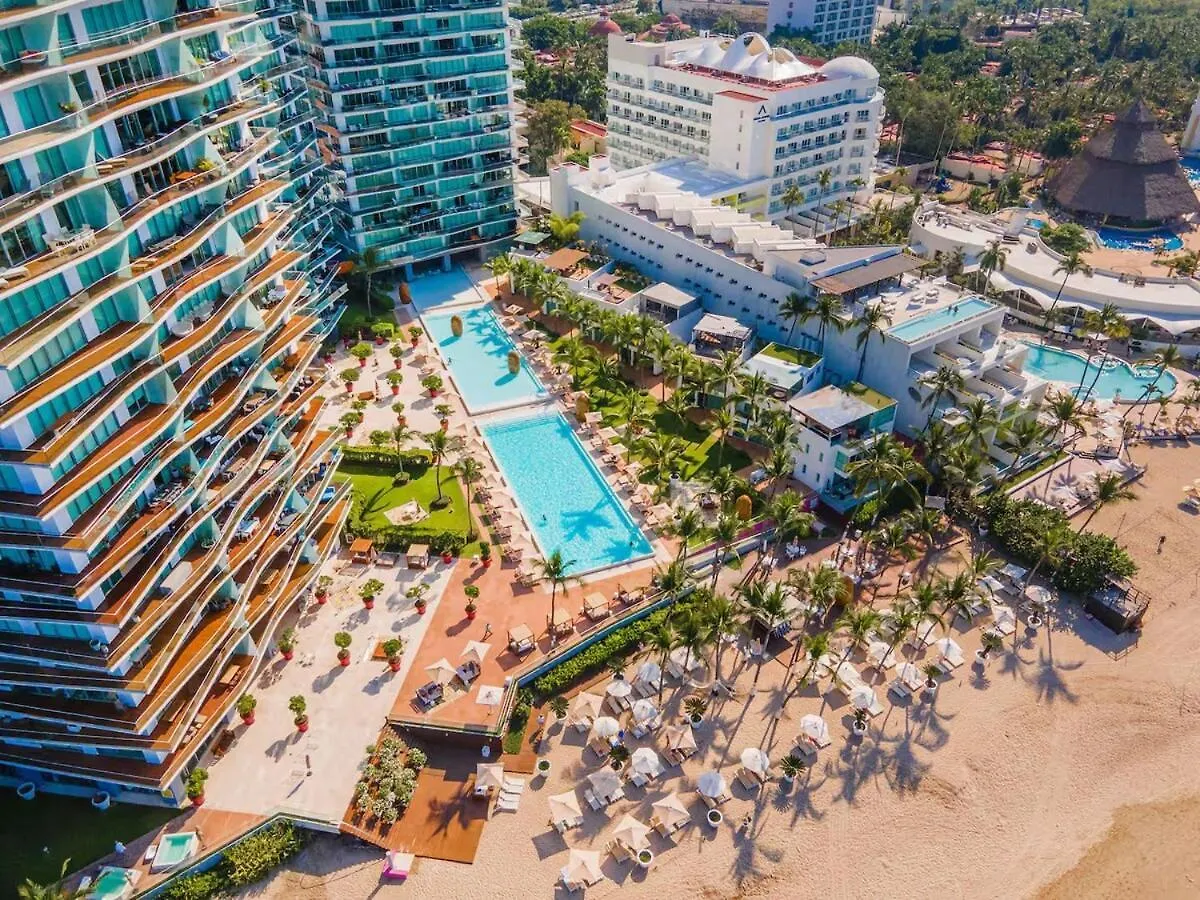 Departamento en Icon Puerto Vallarta con Vista al Mar Apartment